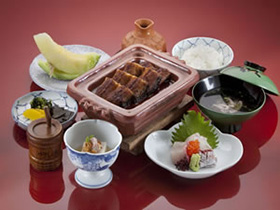 上・鰻定食 上・鰻定食
